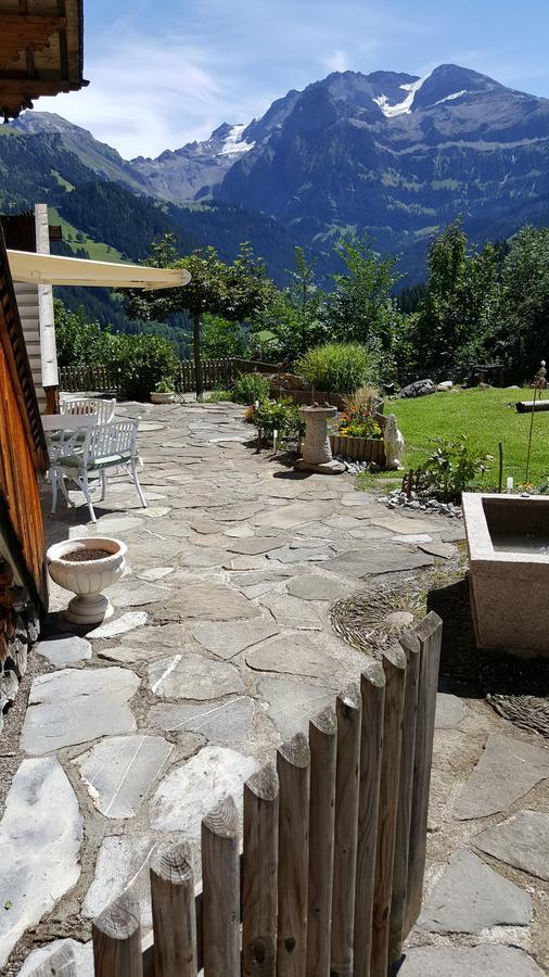 Bergluft Bed & Breakfast Lenk Ngoại thất bức ảnh
