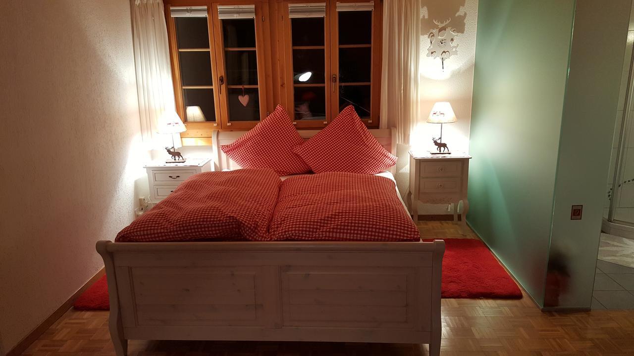 Bergluft Bed & Breakfast Lenk Ngoại thất bức ảnh